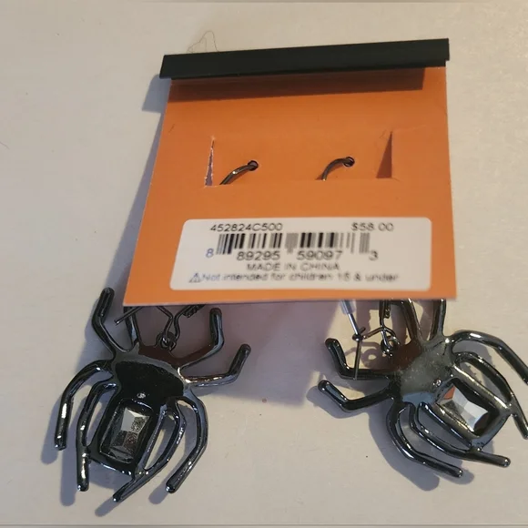 NWT Betsey Johnson Spider Earrings - Picture 2 of 2